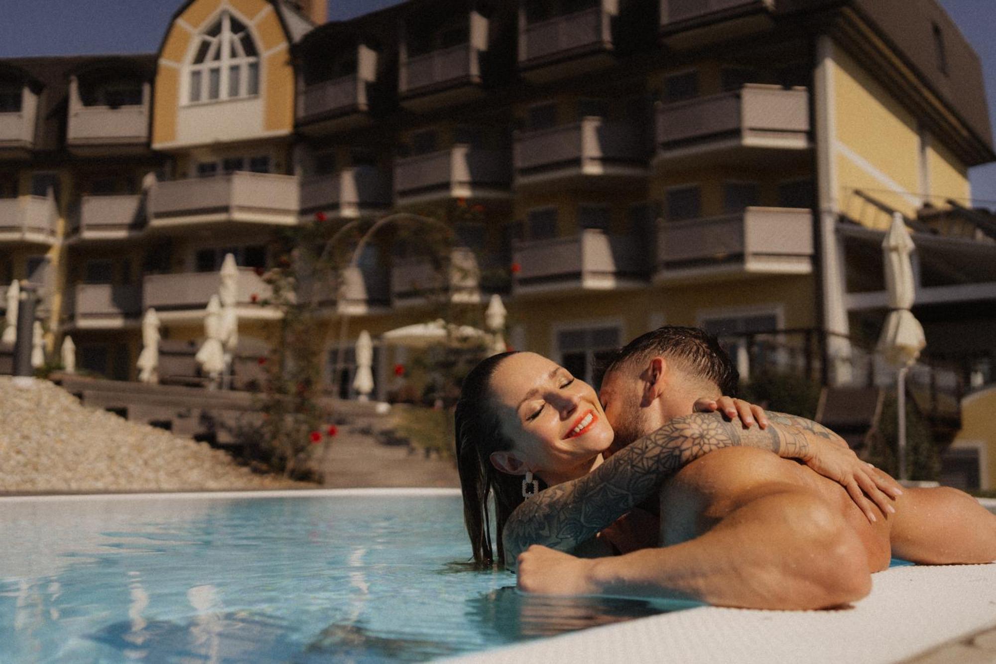 לויפרסדורף ביי פורסטנפלד Maiers Kuschelhotel Loipersdorf Deluxe - Adults Only מראה חיצוני תמונה