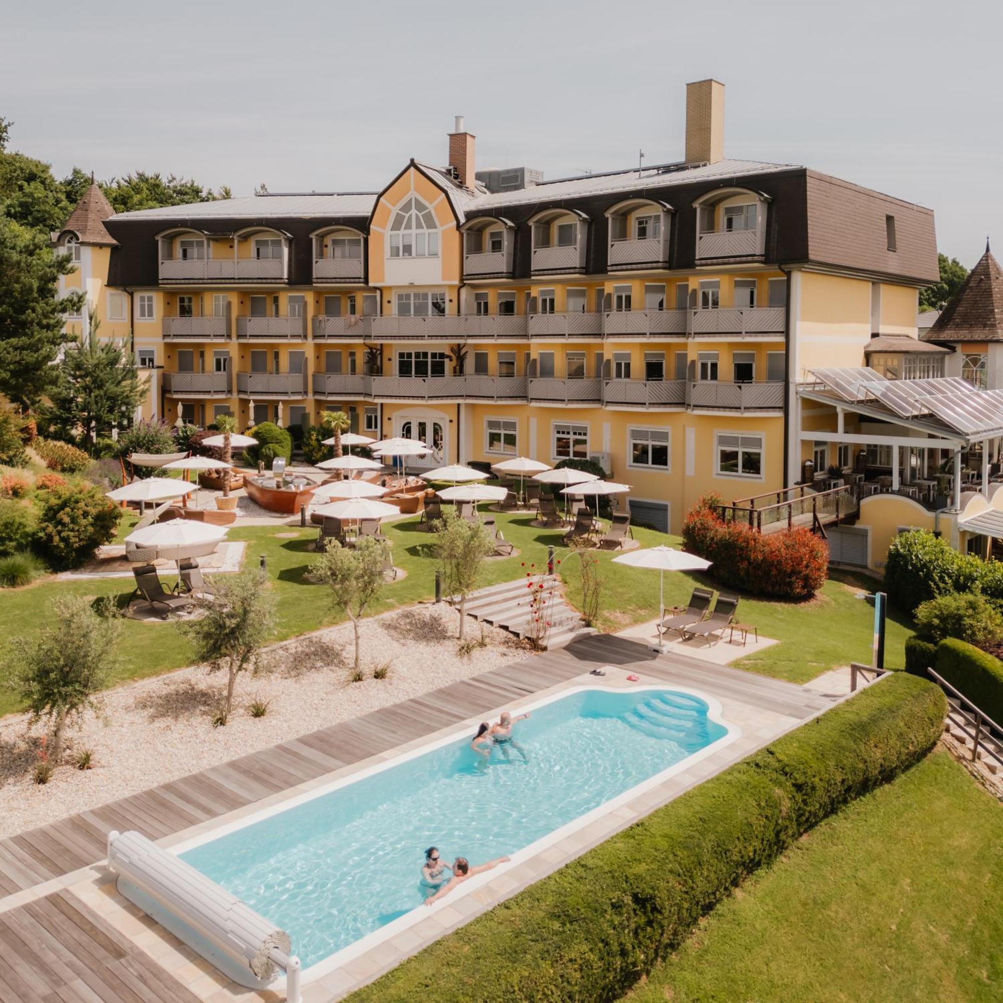 לויפרסדורף ביי פורסטנפלד Maiers Kuschelhotel Loipersdorf Deluxe - Adults Only מראה חיצוני תמונה